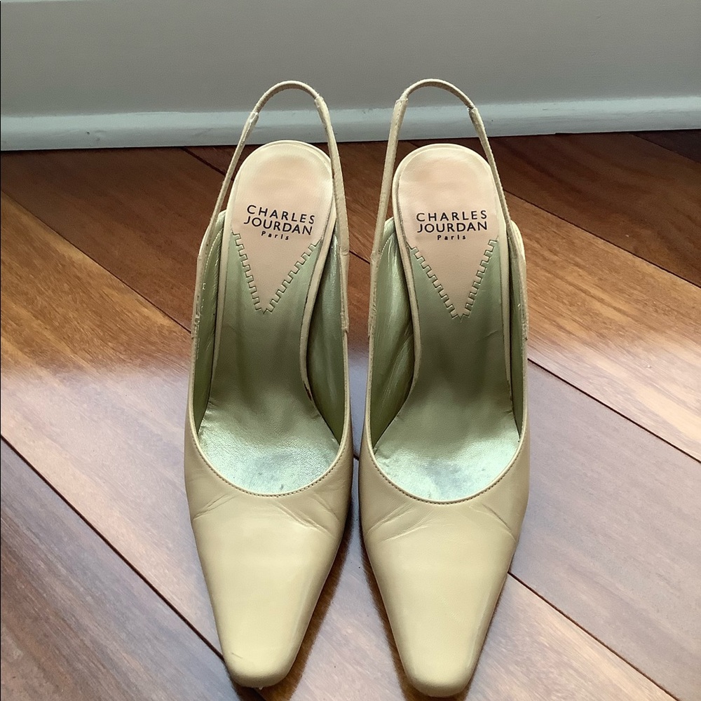 Charles jourdan nude sling back pump so 4.5